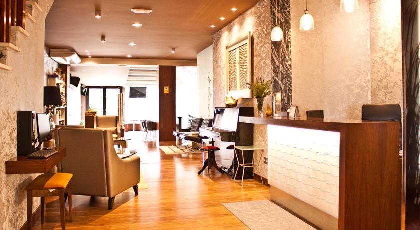 Hotel Corona De Galicia Valga Ngoại thất bức ảnh