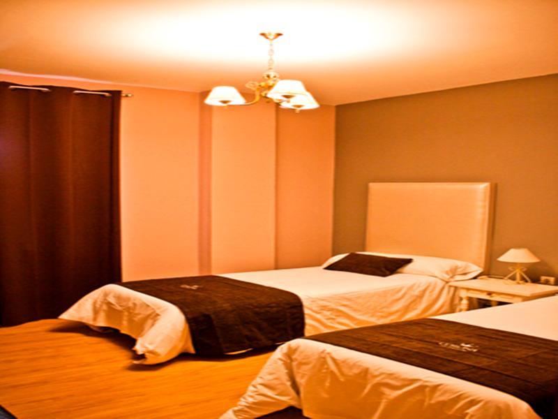 Hotel Corona De Galicia Valga Ngoại thất bức ảnh