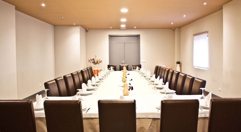 Hotel Corona De Galicia Valga Ngoại thất bức ảnh