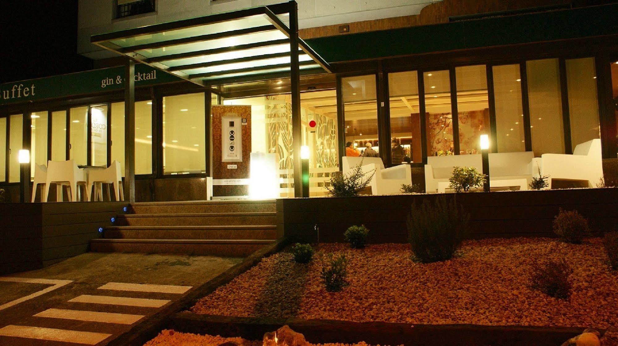 Hotel Corona De Galicia Valga Ngoại thất bức ảnh